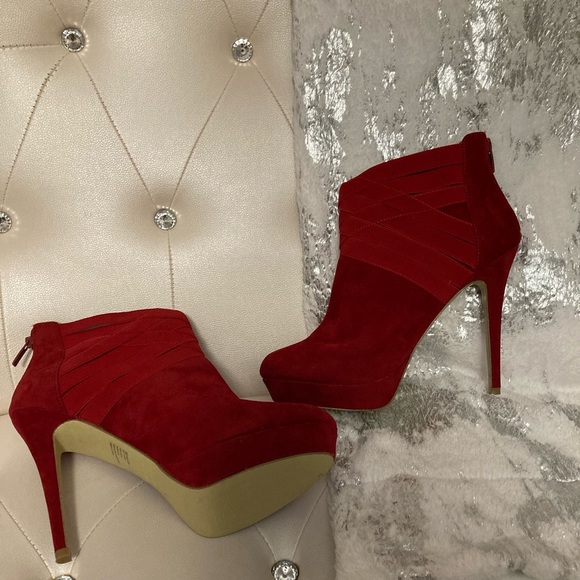 NEW RARE Colin Stuart Red Faux Suede Strappy Platform Ankle Boots Size 11B HTF - Picture 6 of 13